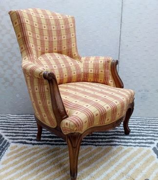 Fauteuil bergère style Louis XV