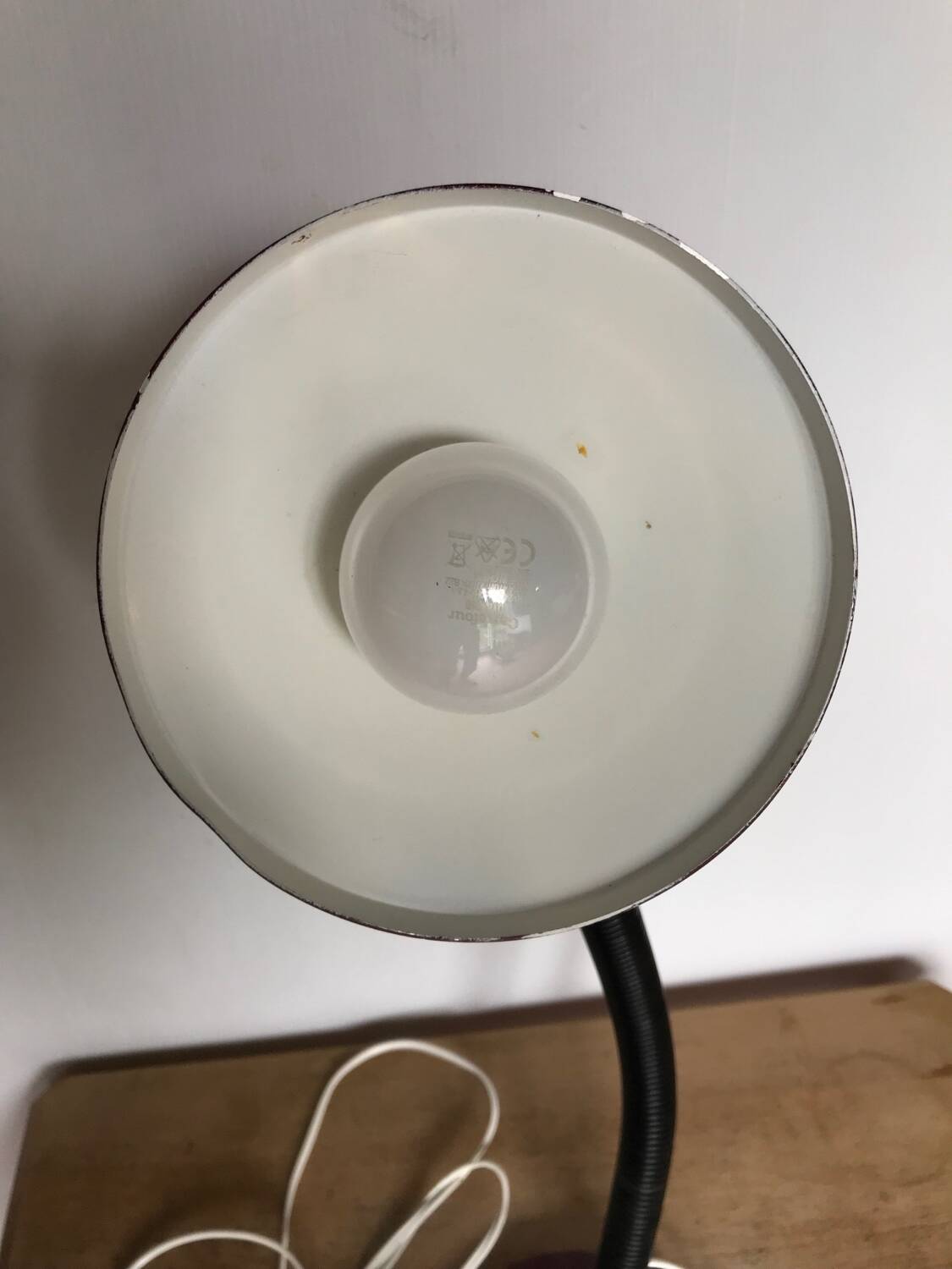 Vintage flexible burgundy metal desk lamp