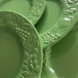 6 barbotine dessert plates.