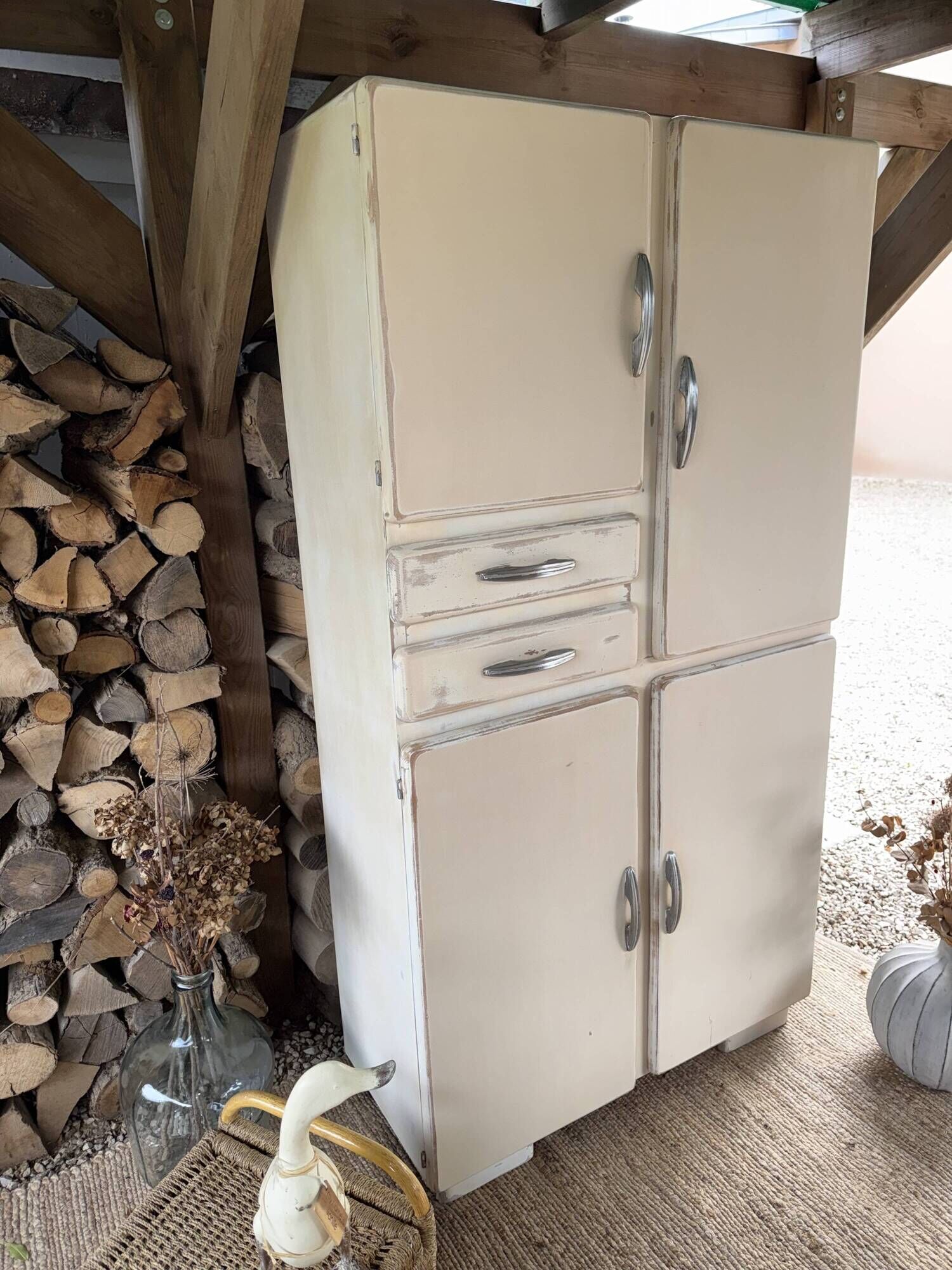 Mado wardrobe