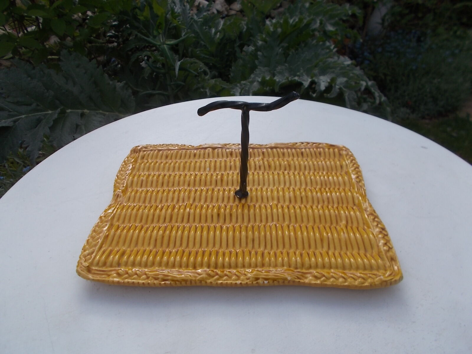 Vallauris cheese platter in slipware