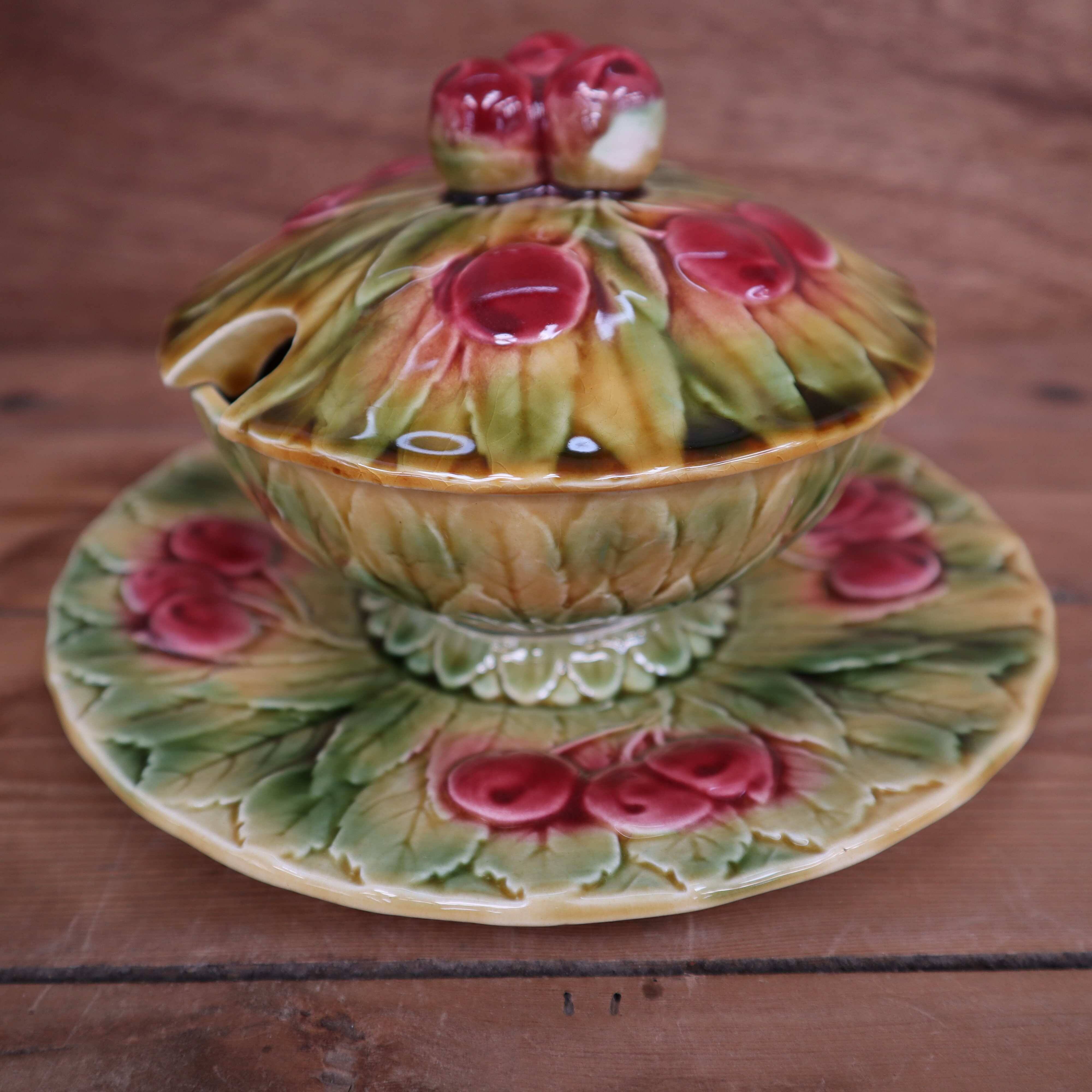 Sarreguemines 1940 cherry slip sauceboat/jam pot