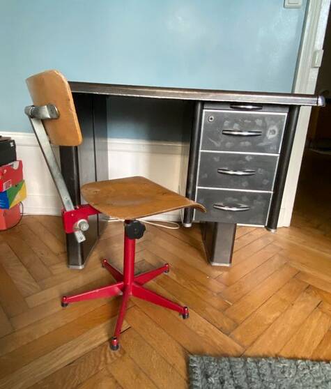 metal desk industrial style