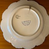 Quimper plate signed
