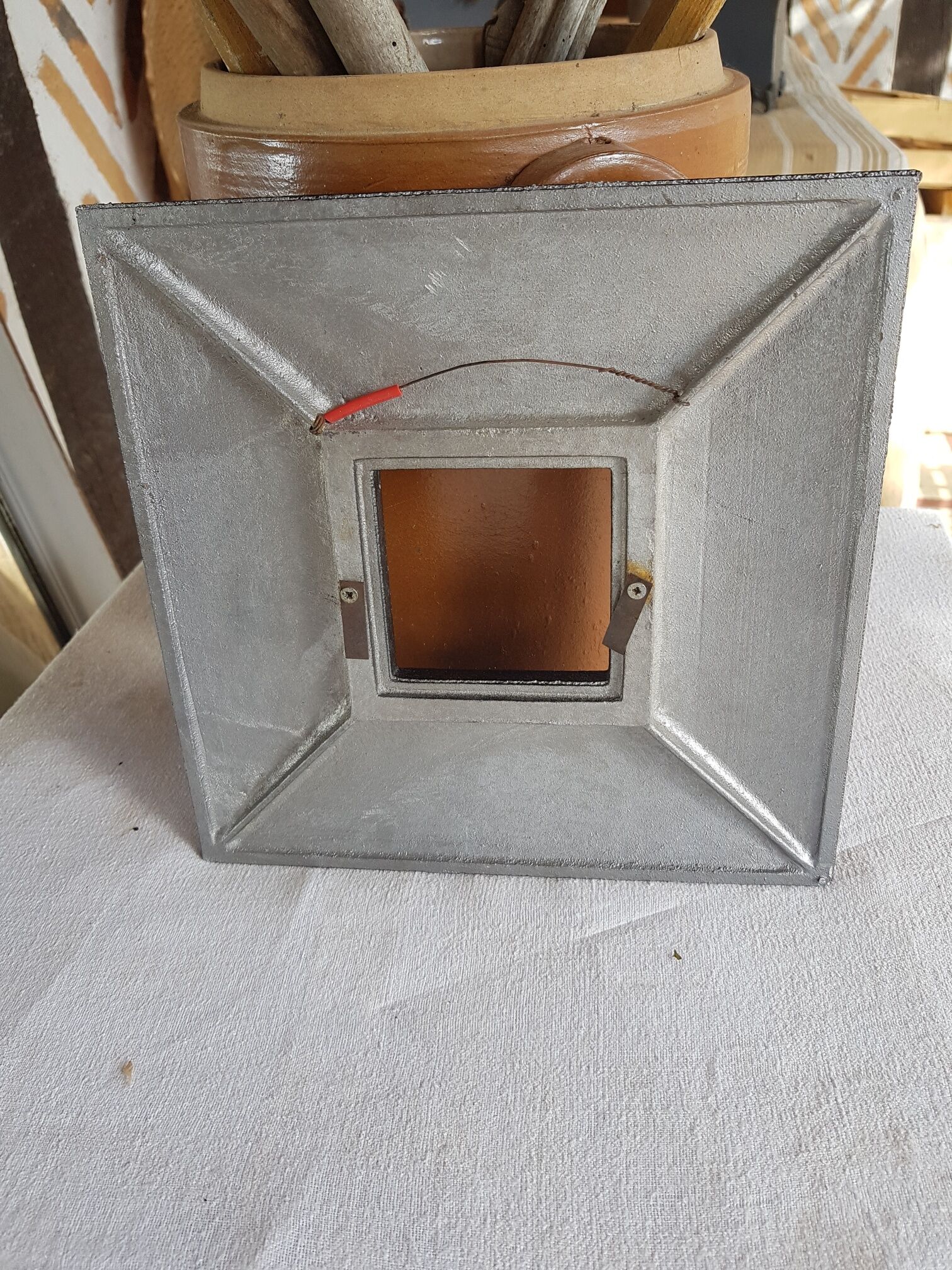 Black square metal design frame