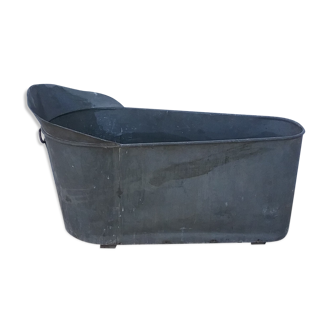 Bathtub