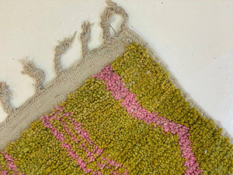 Moroccan Berber rug 250cm x 150cm