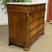 Commode Napoléon III en noyer, sapin et marbre blanc du 19ème siècle