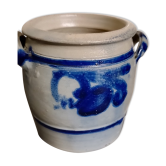 Old glazed stoneware pots Betschdorf, Alsace. Antique pottery cobalt blue and gray. Alsatian craftsmanship, enamelled stoneware