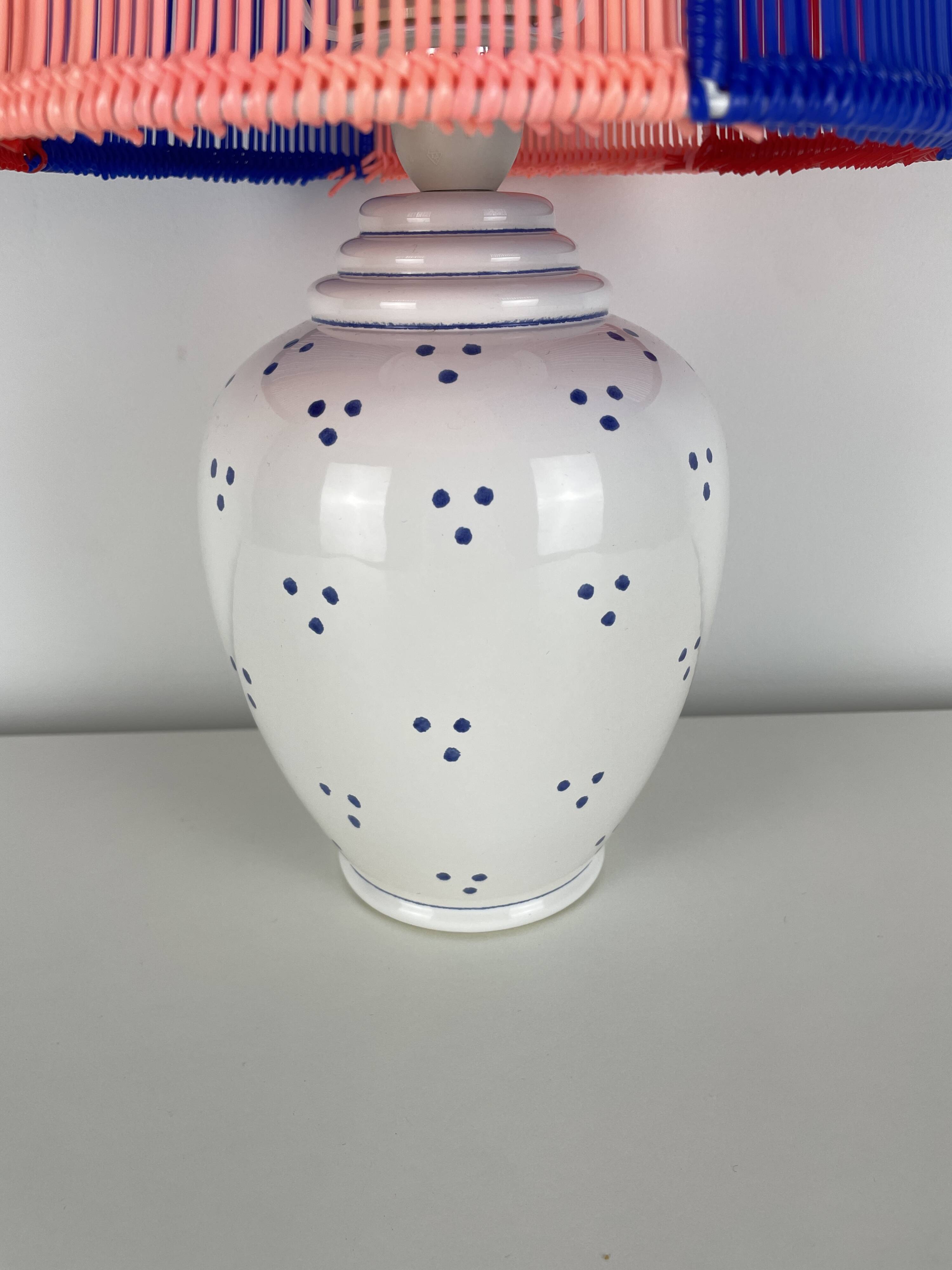 Lampe vintage céramique et abat-jour scoubidou