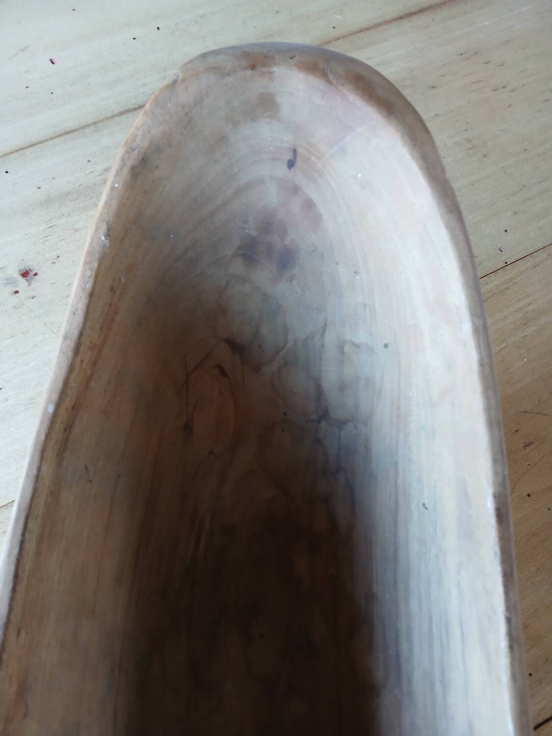 Solid wood bowl / empty pocket