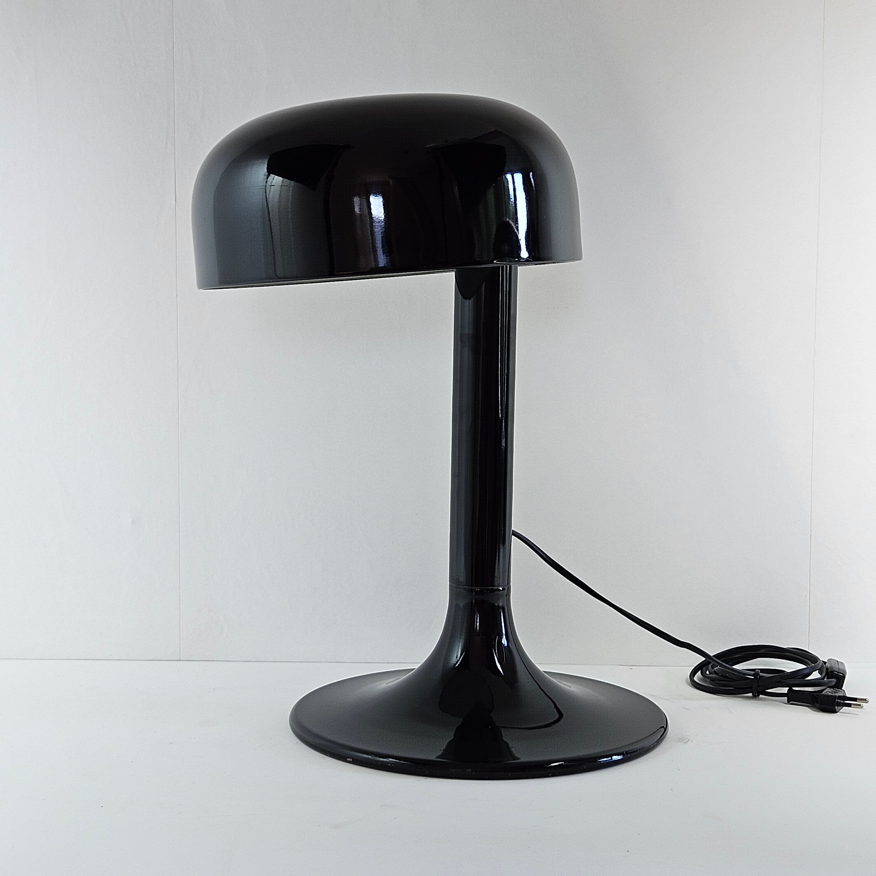 Model 3105 "Studio" Table Lamp by Carlo Viligiardi for Stilnovo, 1972