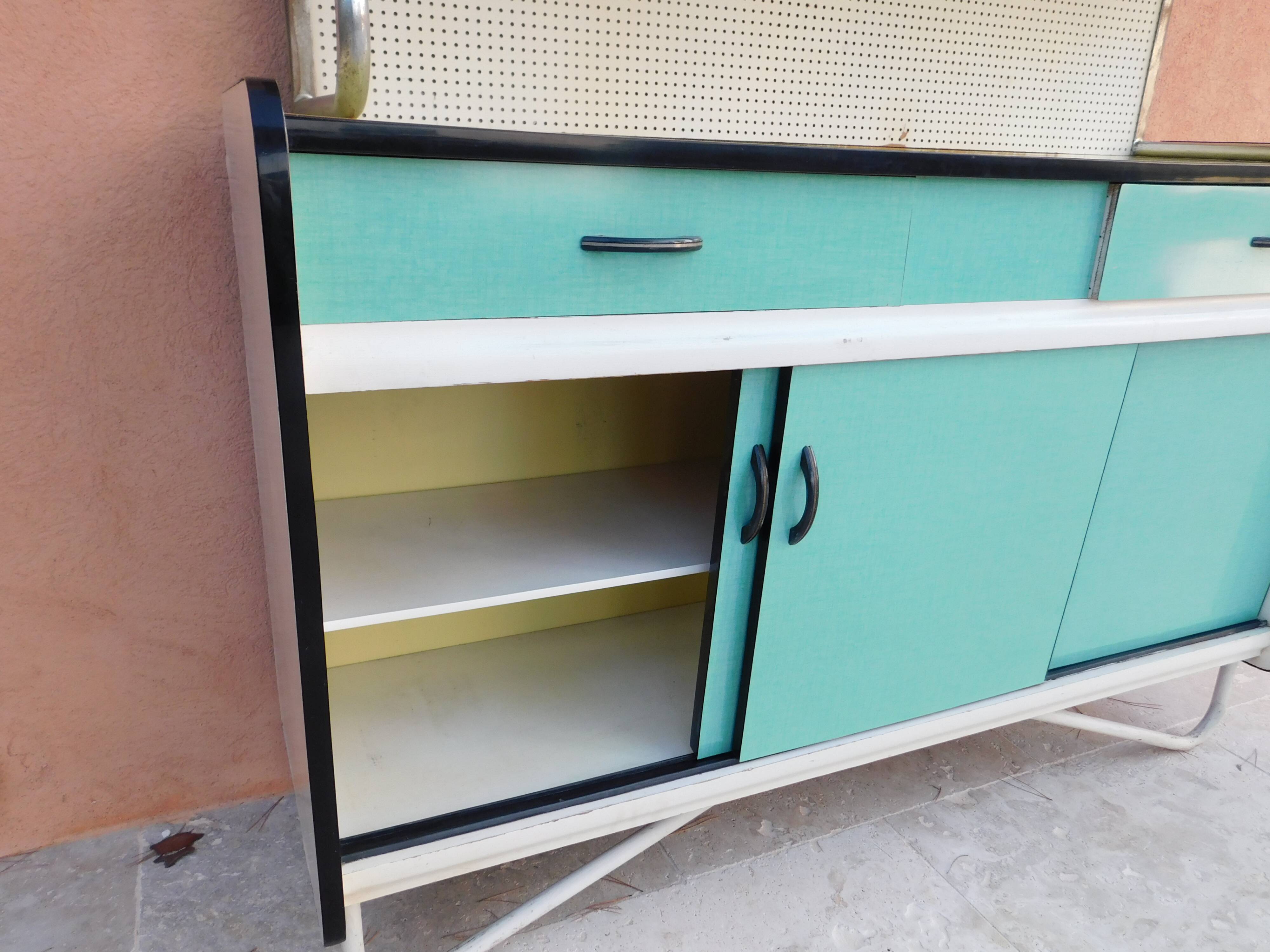Formica kitchen buffet