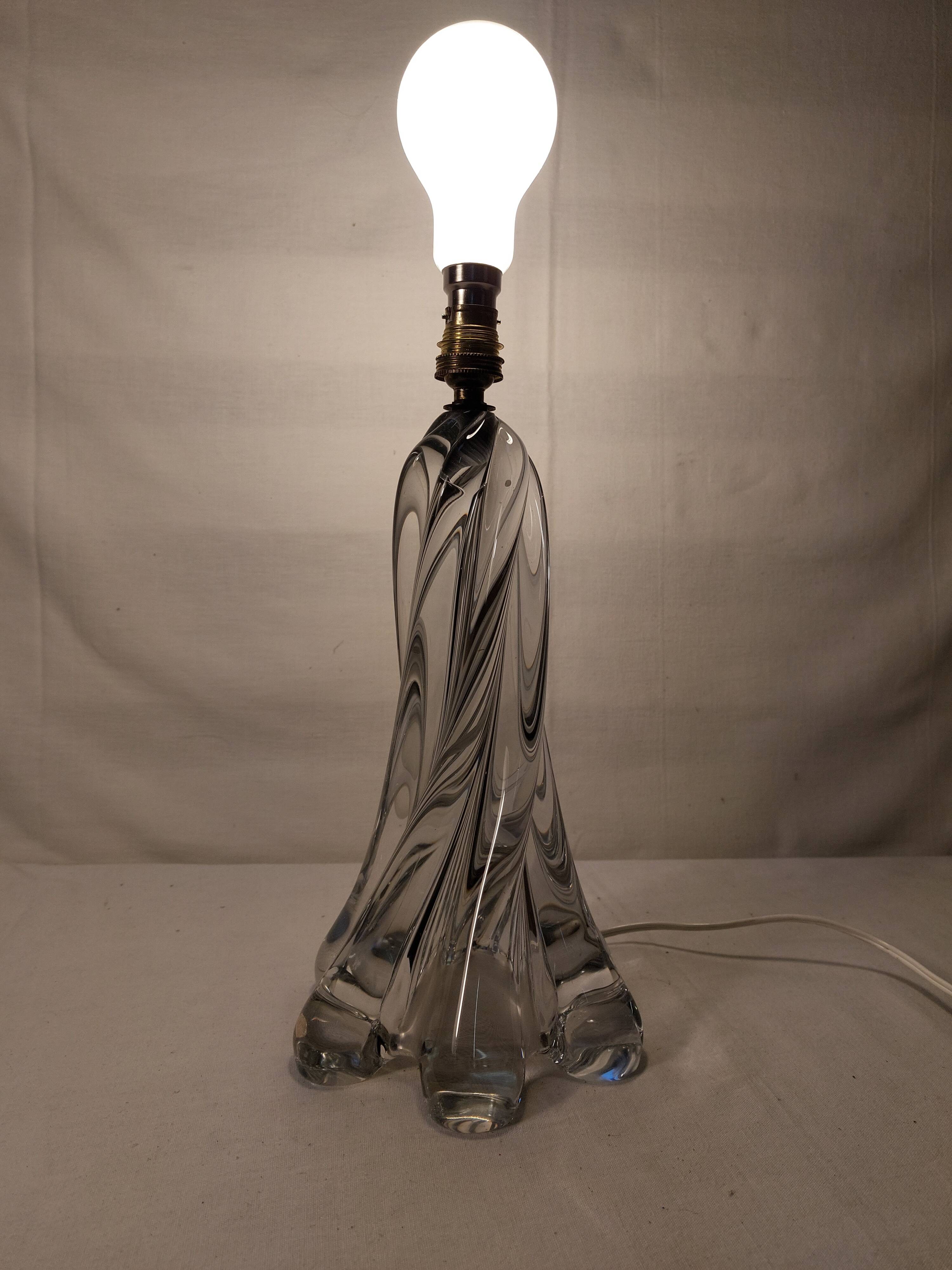 Twisted crystal lamp base signed vannes france 30cm