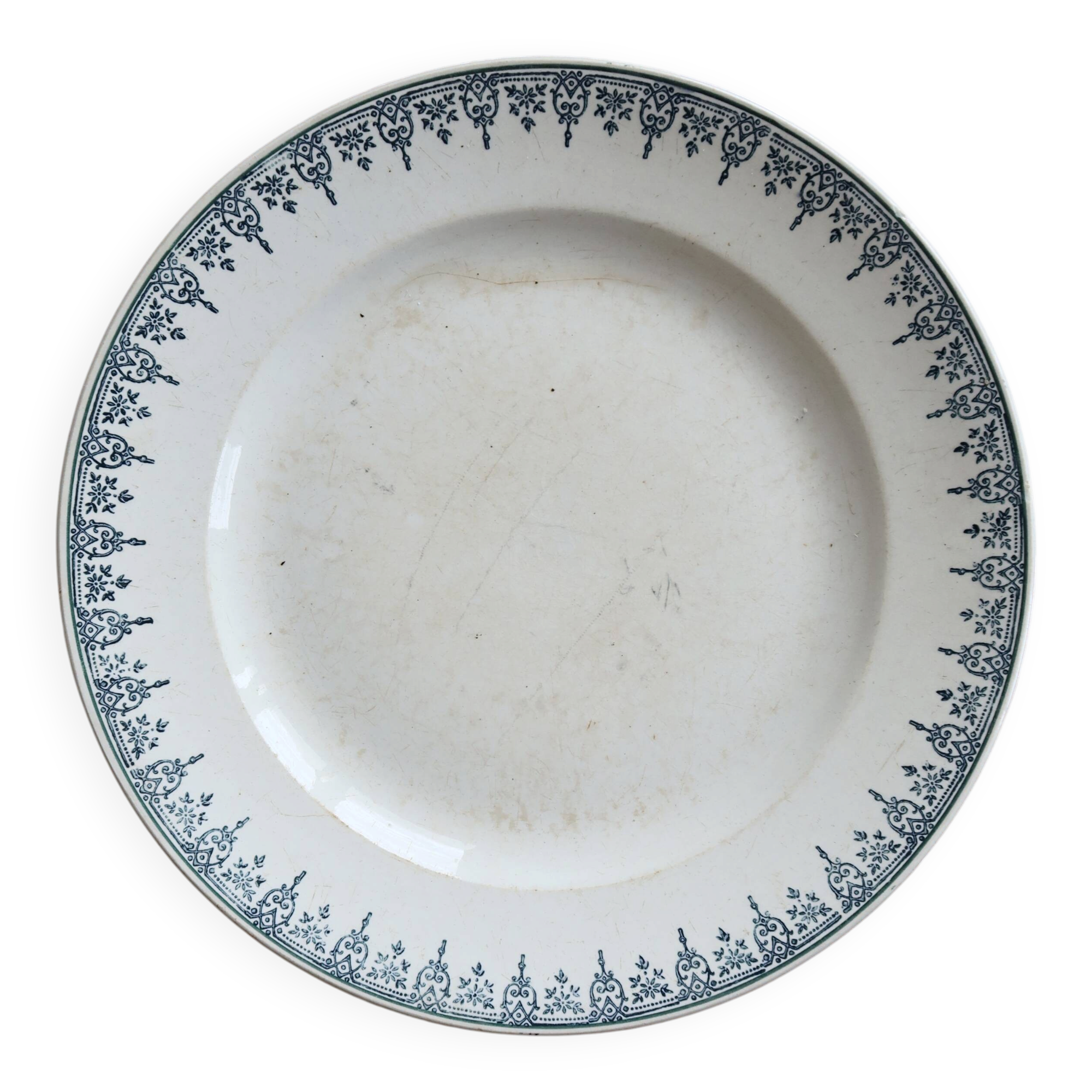 Round serving dish, Saint Amandinoise ironstone, Saint Amand 4500