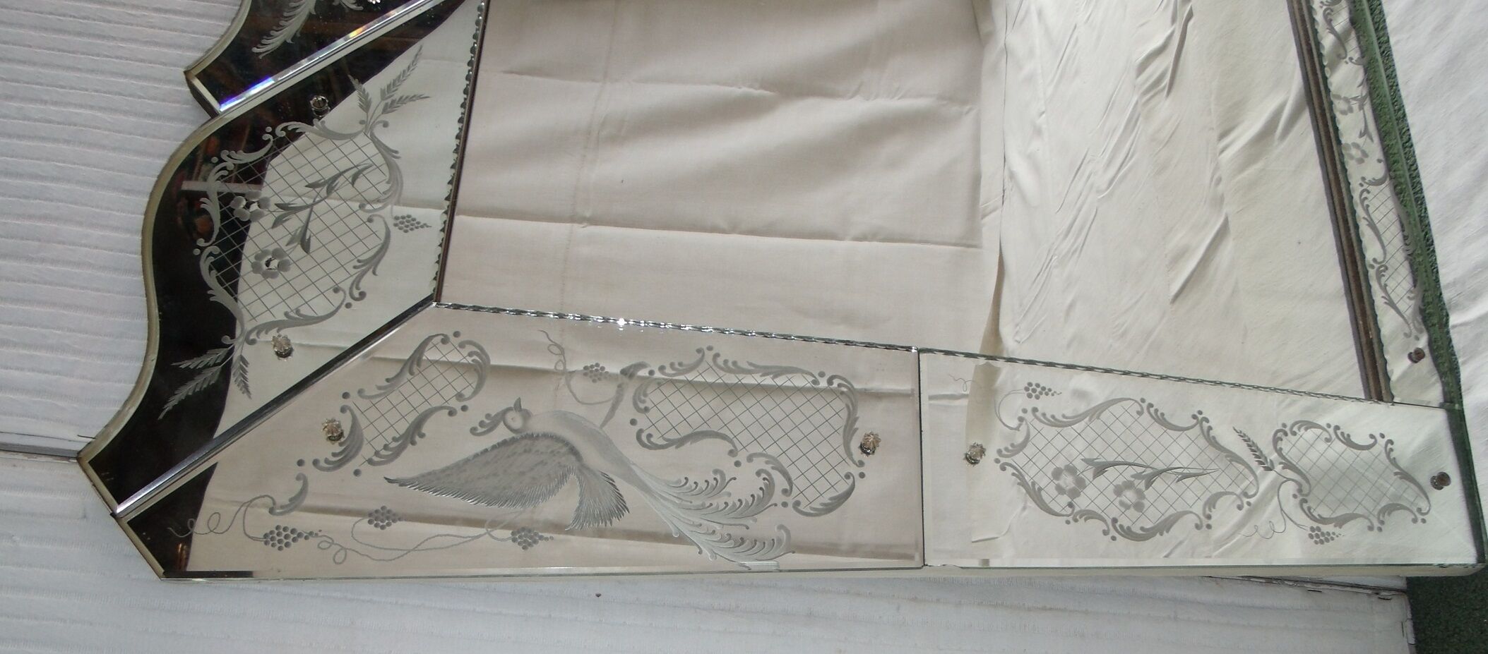 Very large Venetian mirror 180x100cm