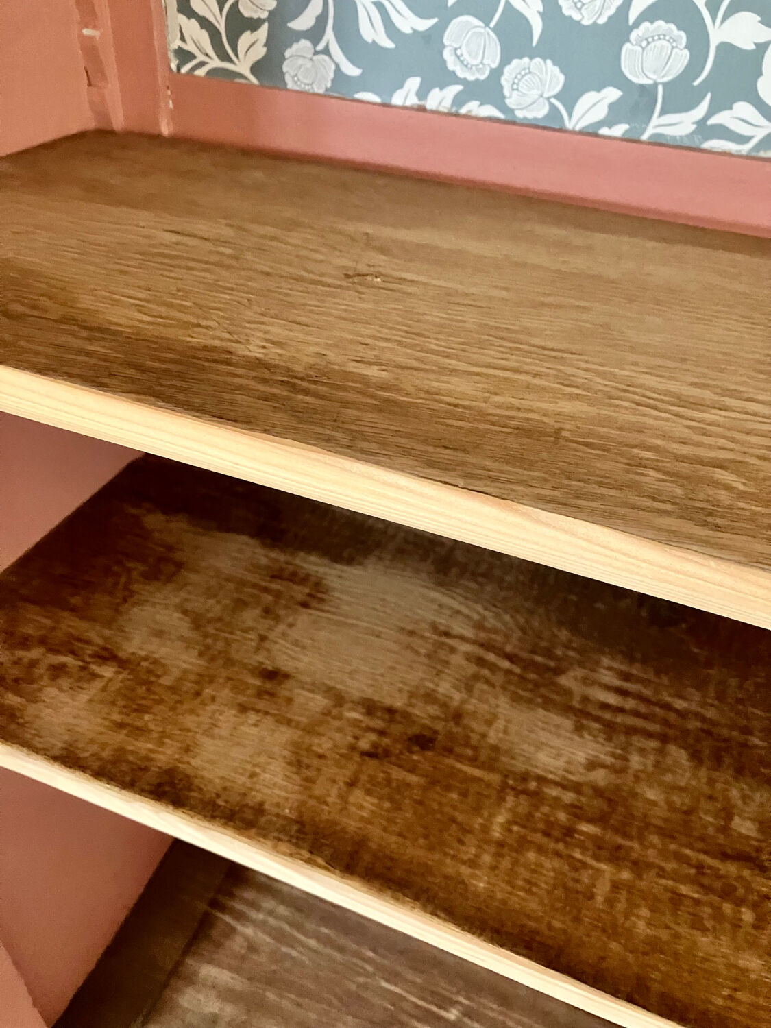 Children's wardrobe bonnet