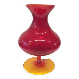 Vase en verre à bulles rouge