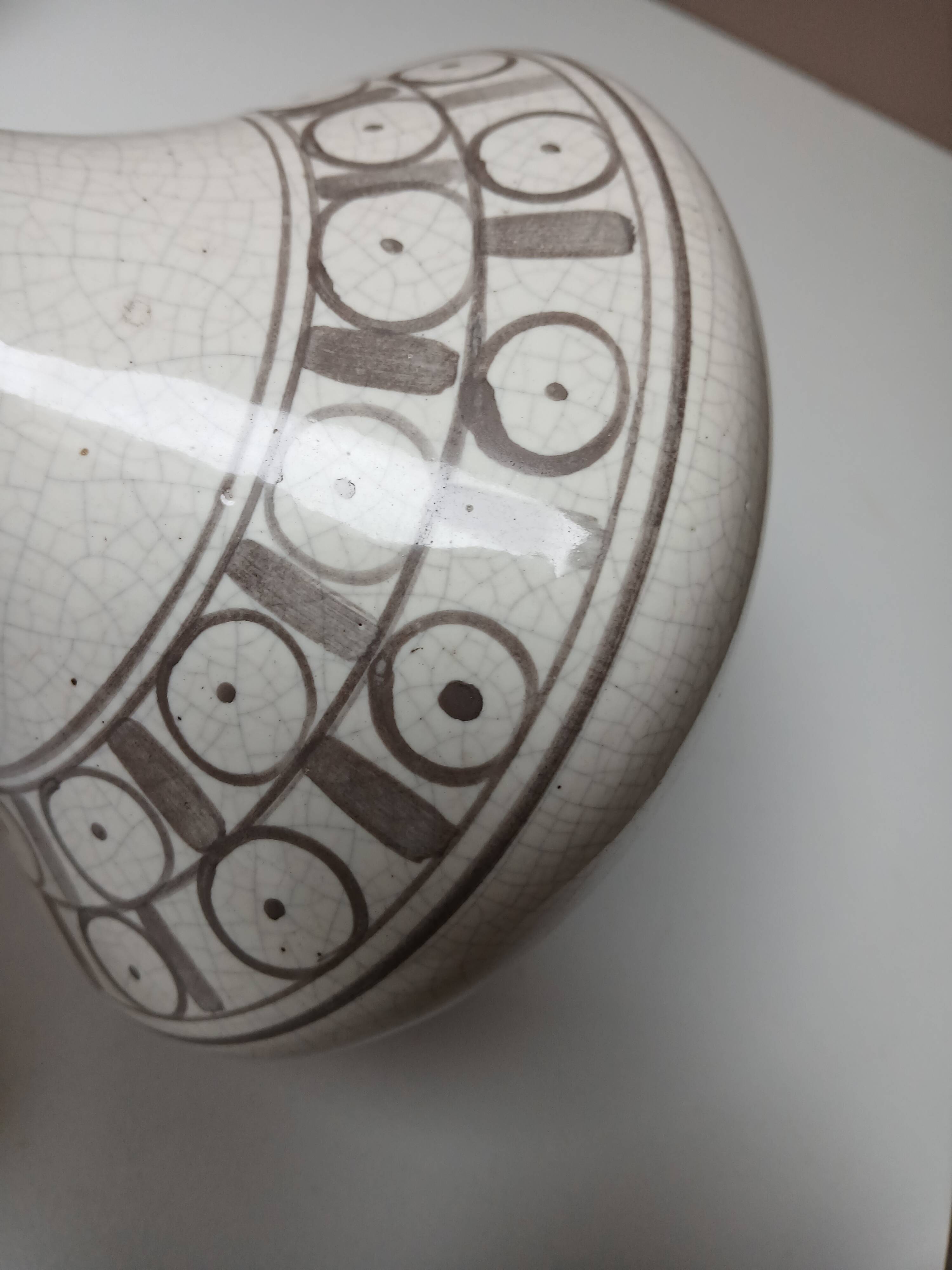 Art Deco cracked vase