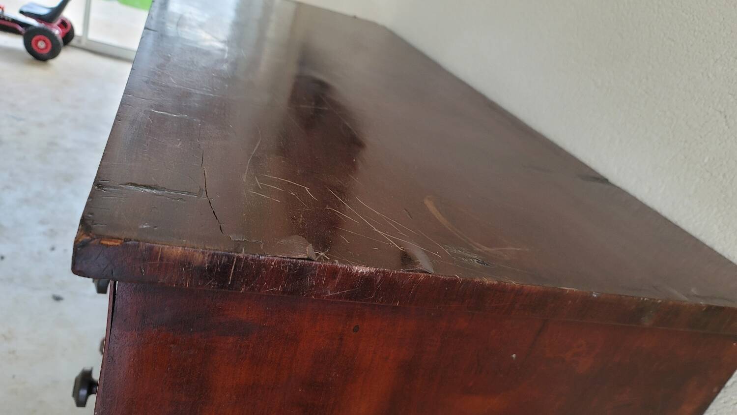 Victorian chest of drawers