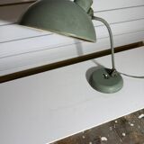 Articulated desk lamp