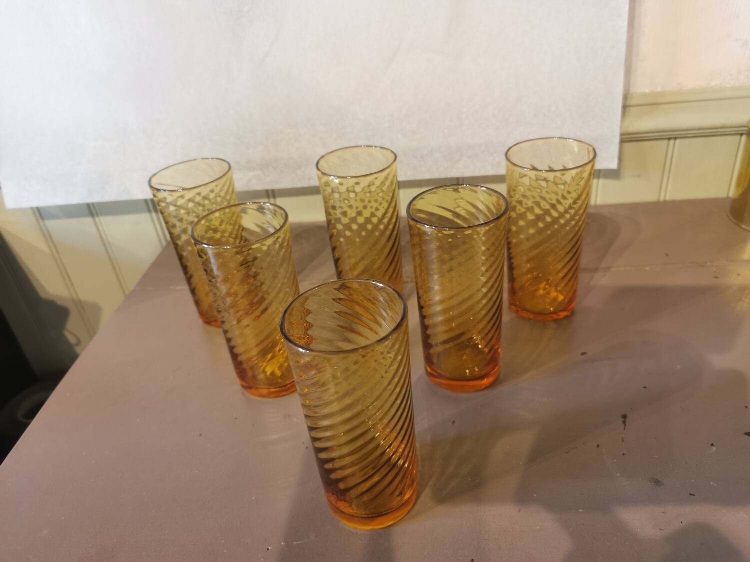 6 vintage glasses with ribbed decoration