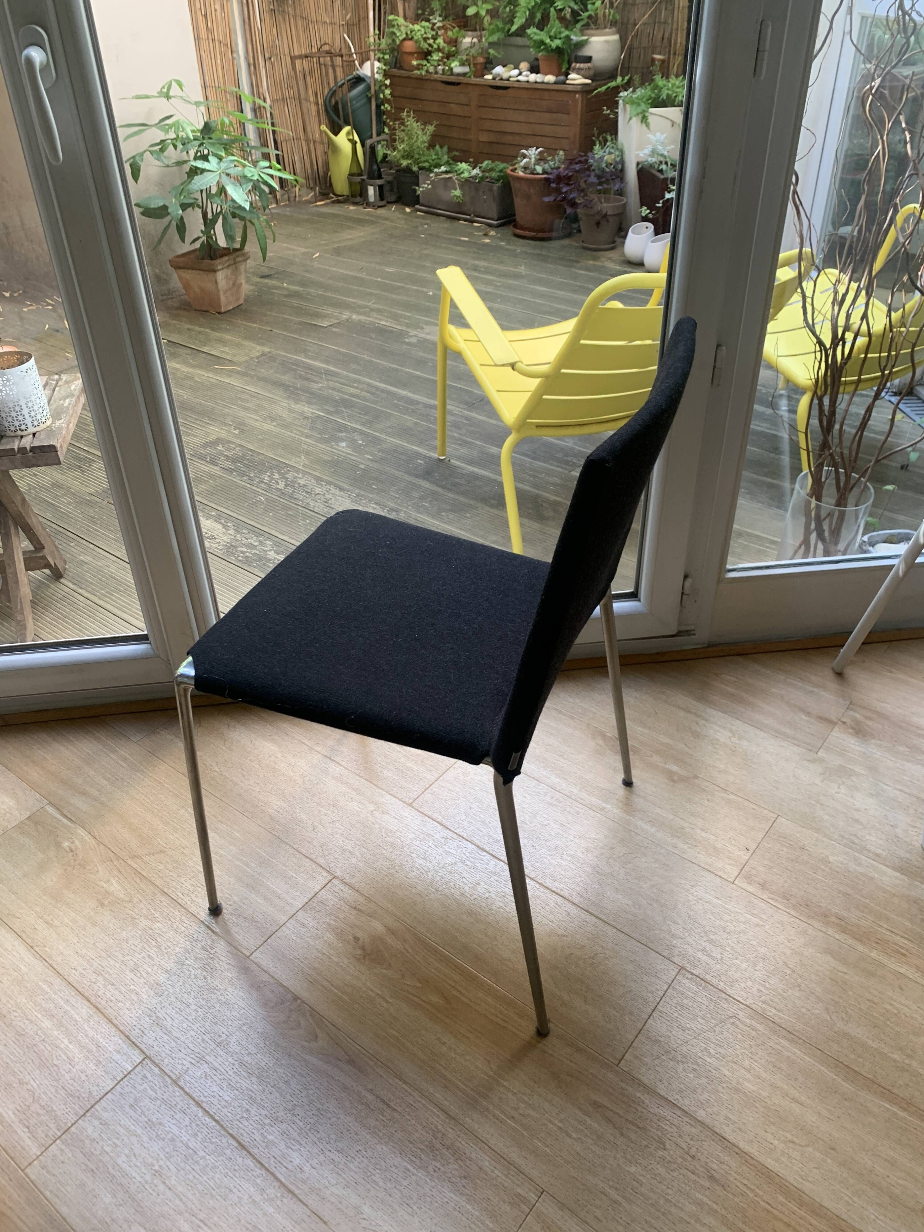 ultra comfortable and light dining room chair BB Italia