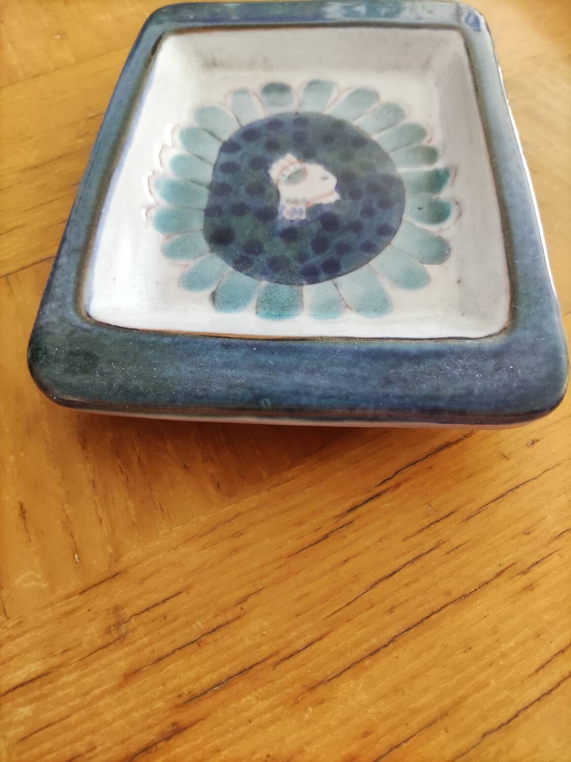 Cloutier pocket emptier