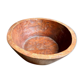 Salad bowl, dark wood cut