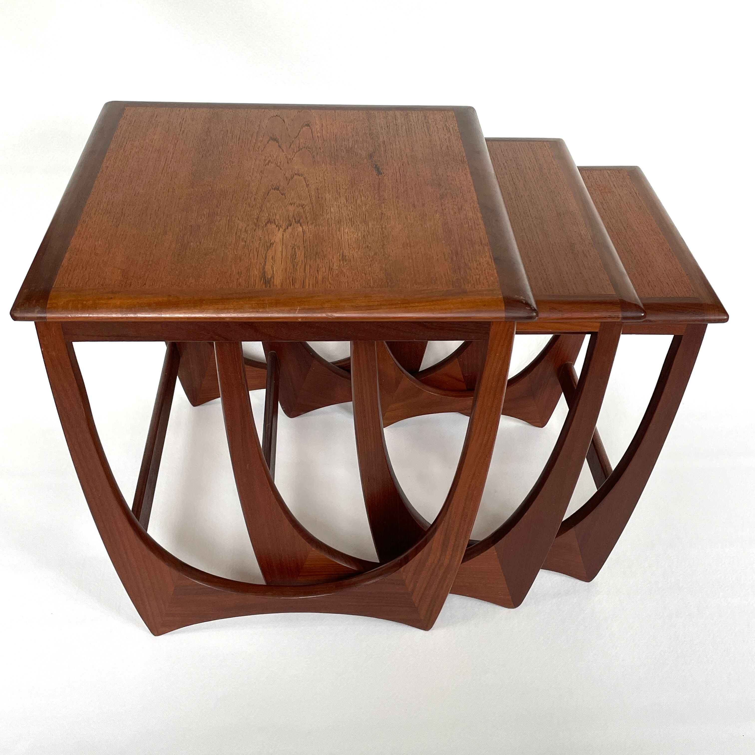 Tables gigognes par Wilkins pour G-Plan, 1960