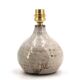 Lampe de potier en grès gris beige signée, céramique artisanale années 70