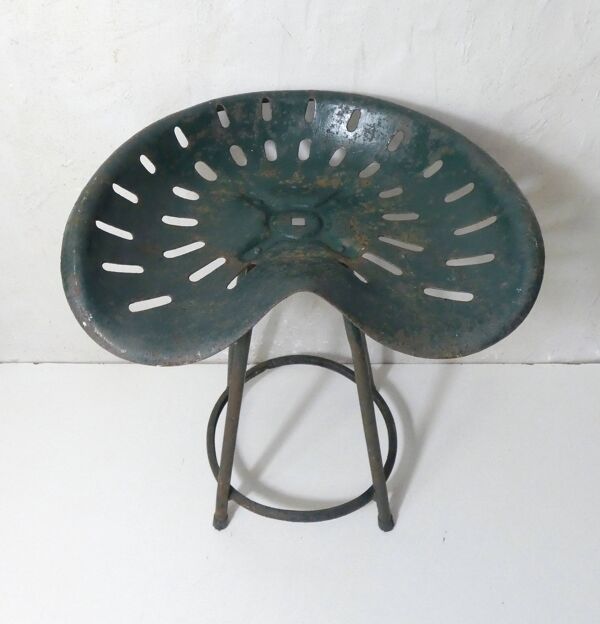 Ancien tabouret fauteuil de tracteur