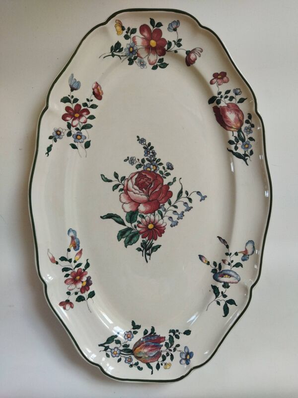 Plat ancien en faïence Villeroy & Boch Mettlach 1562 Vieux Strasbourg / Alt Strassburg