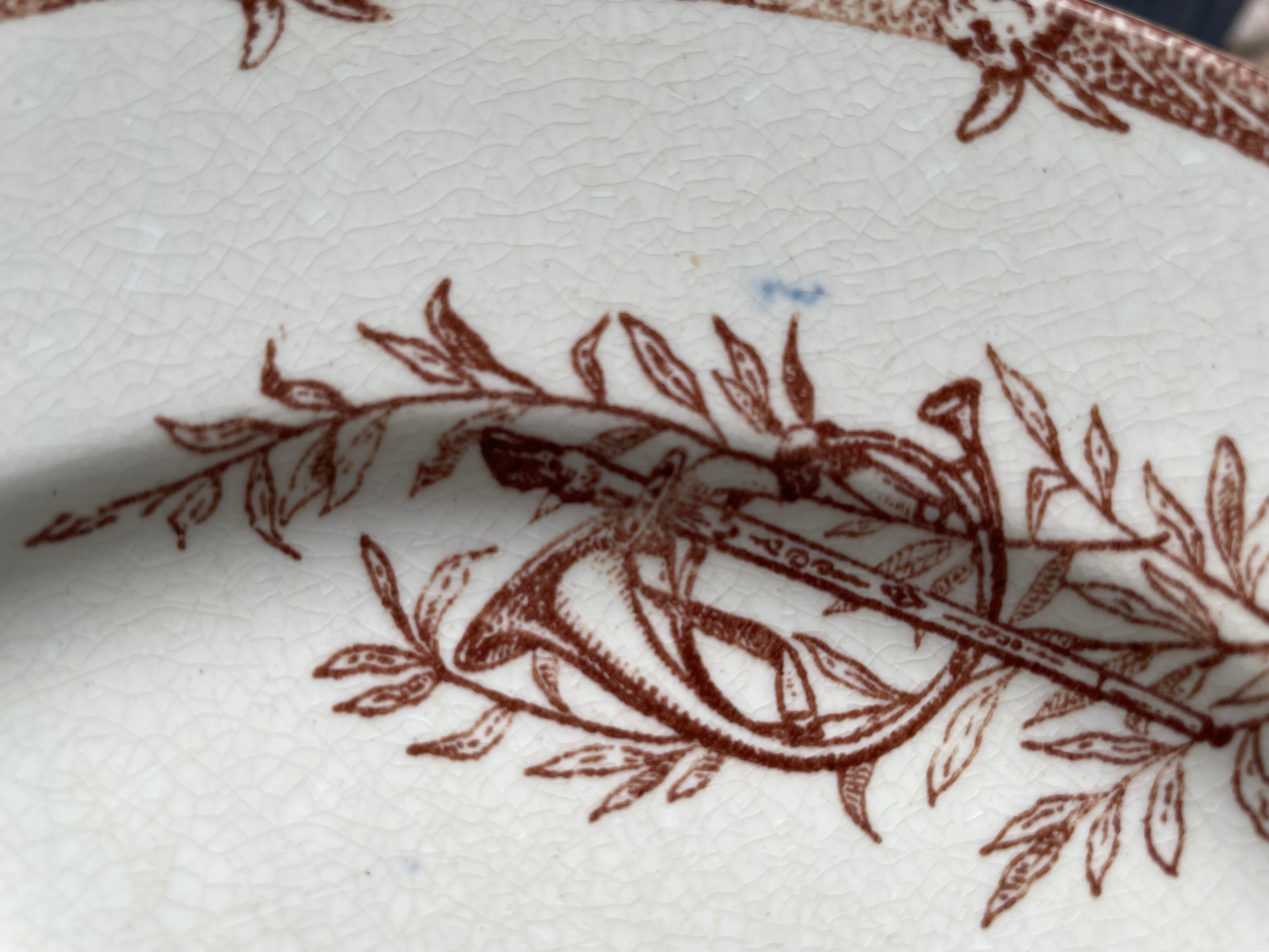 Flat plates iron earth hunting scene vieillard