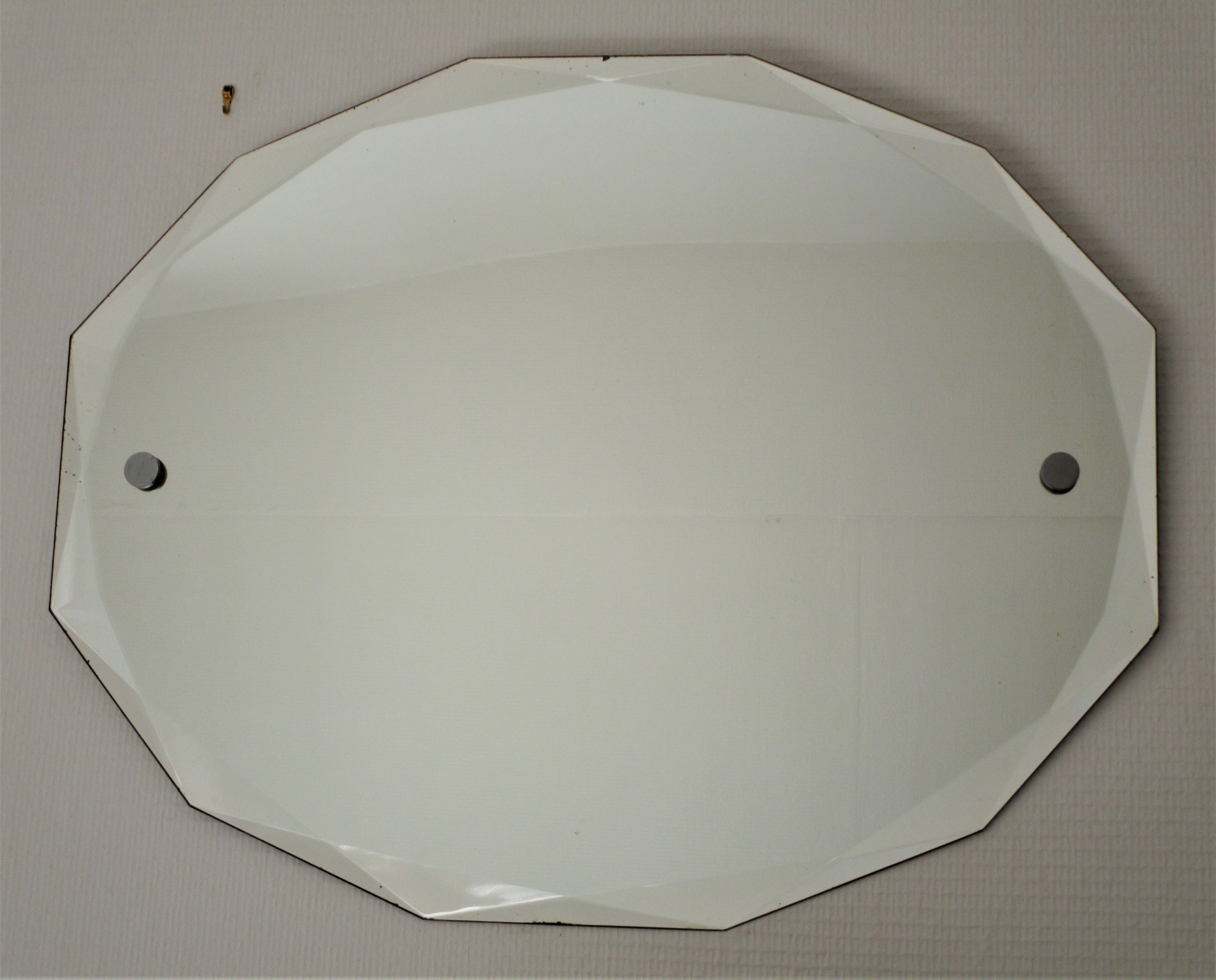 Bevelled wall mirror cut diamond with twelve sides 48 cm x 60 cm
