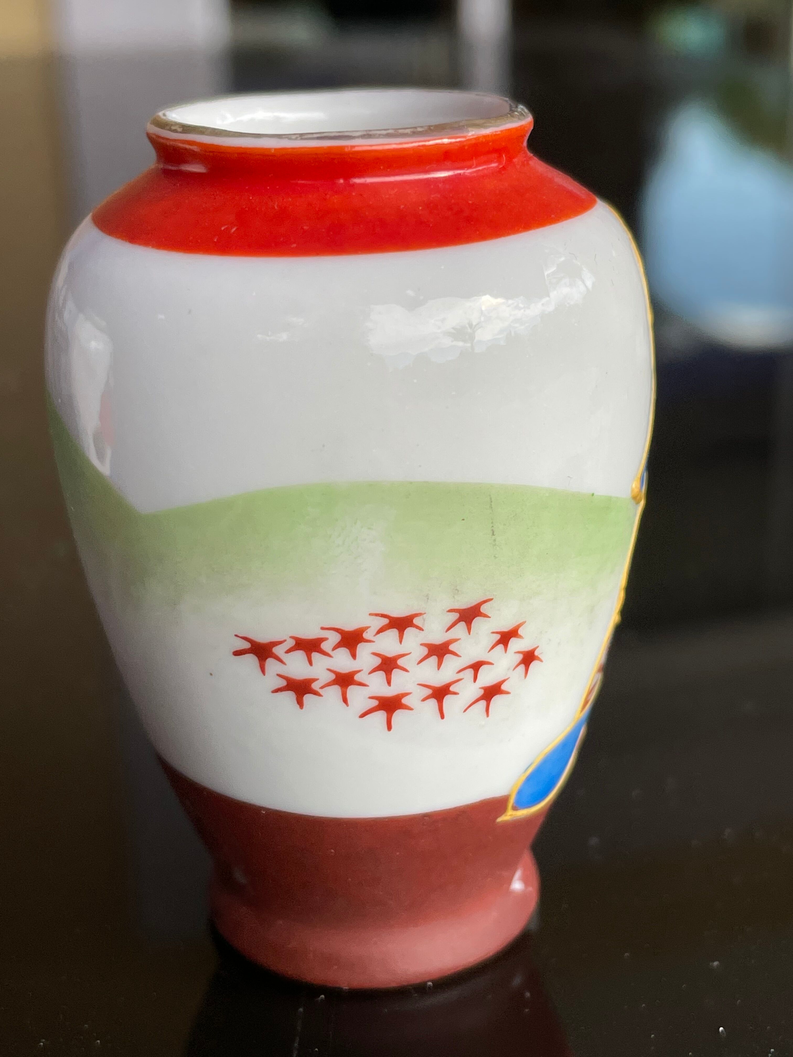 Japanese character decoration vase