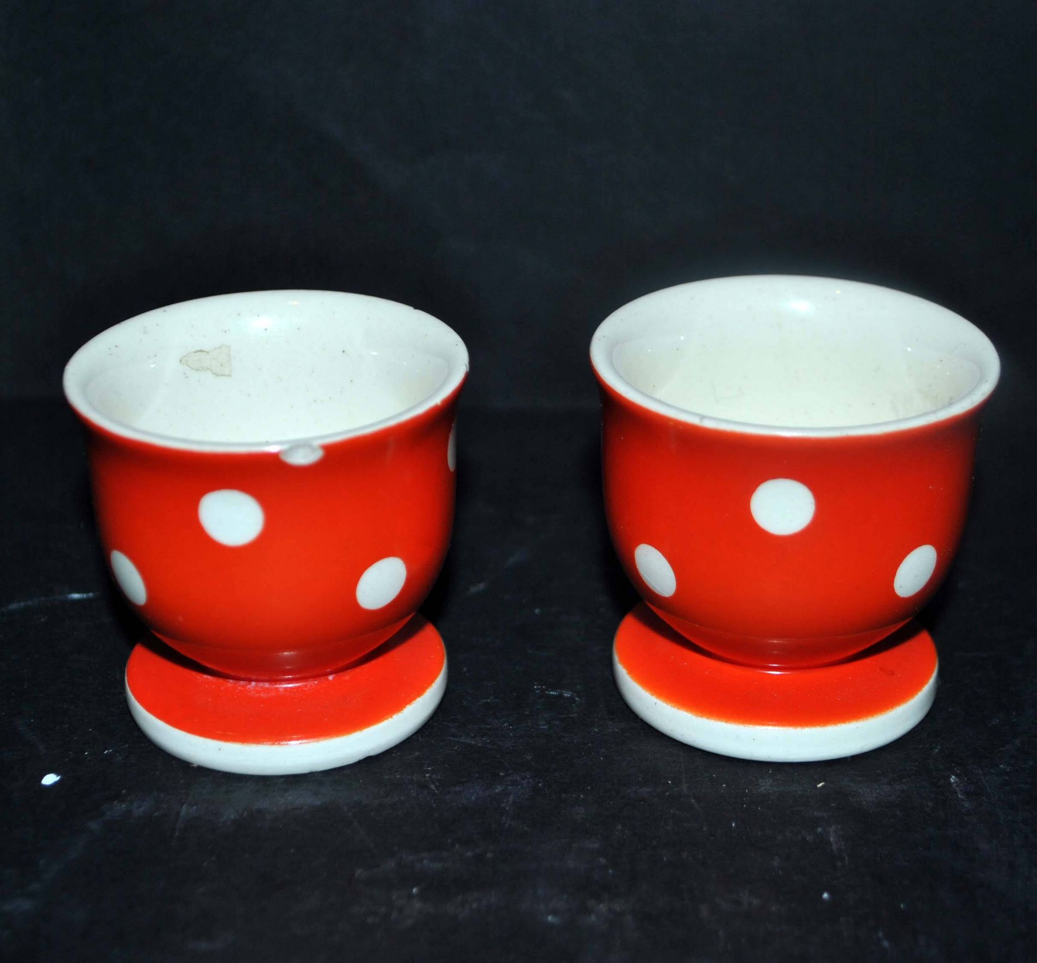 Set of 2 vintage egg cups in red earthenware with white polka dots 5cm