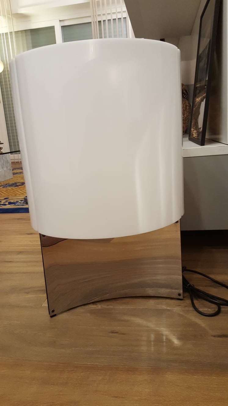Massimo Vignelli table lamp 526 G by publisher Arteluce