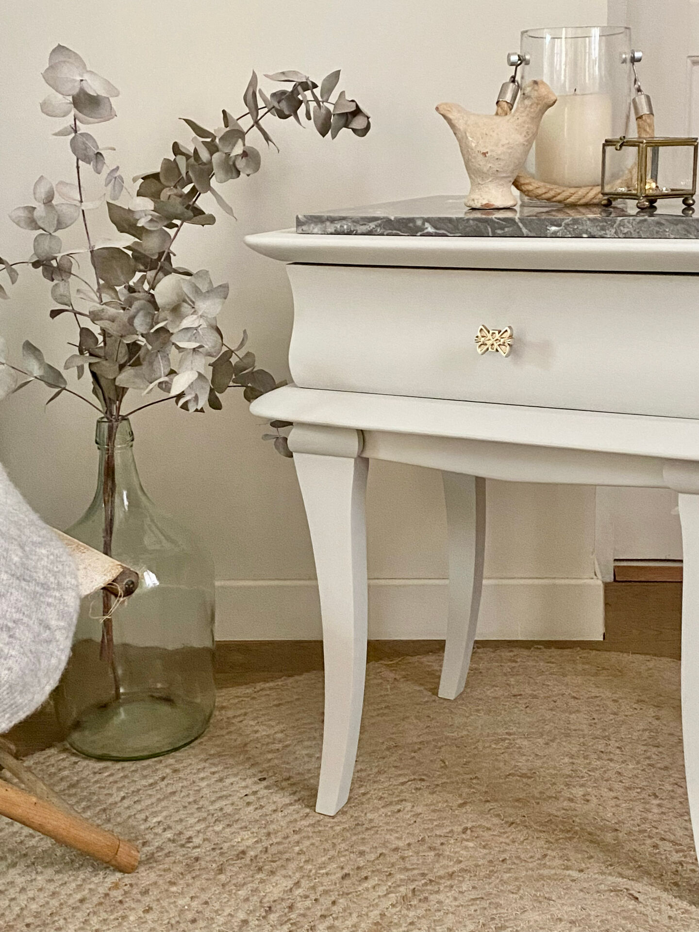 Bedside table