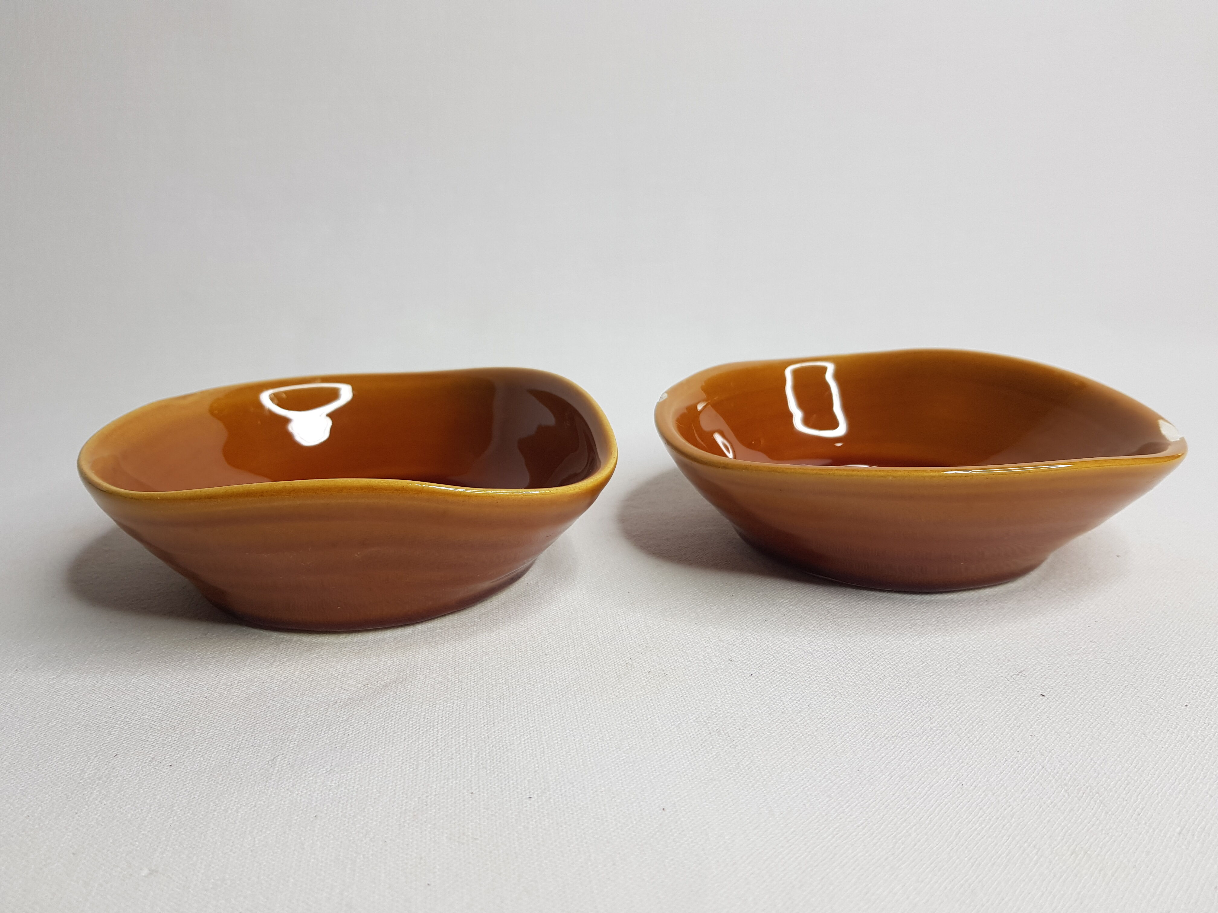 Pair of Camos caramel-coloured pockets