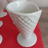 Ice cream cups with cone effect