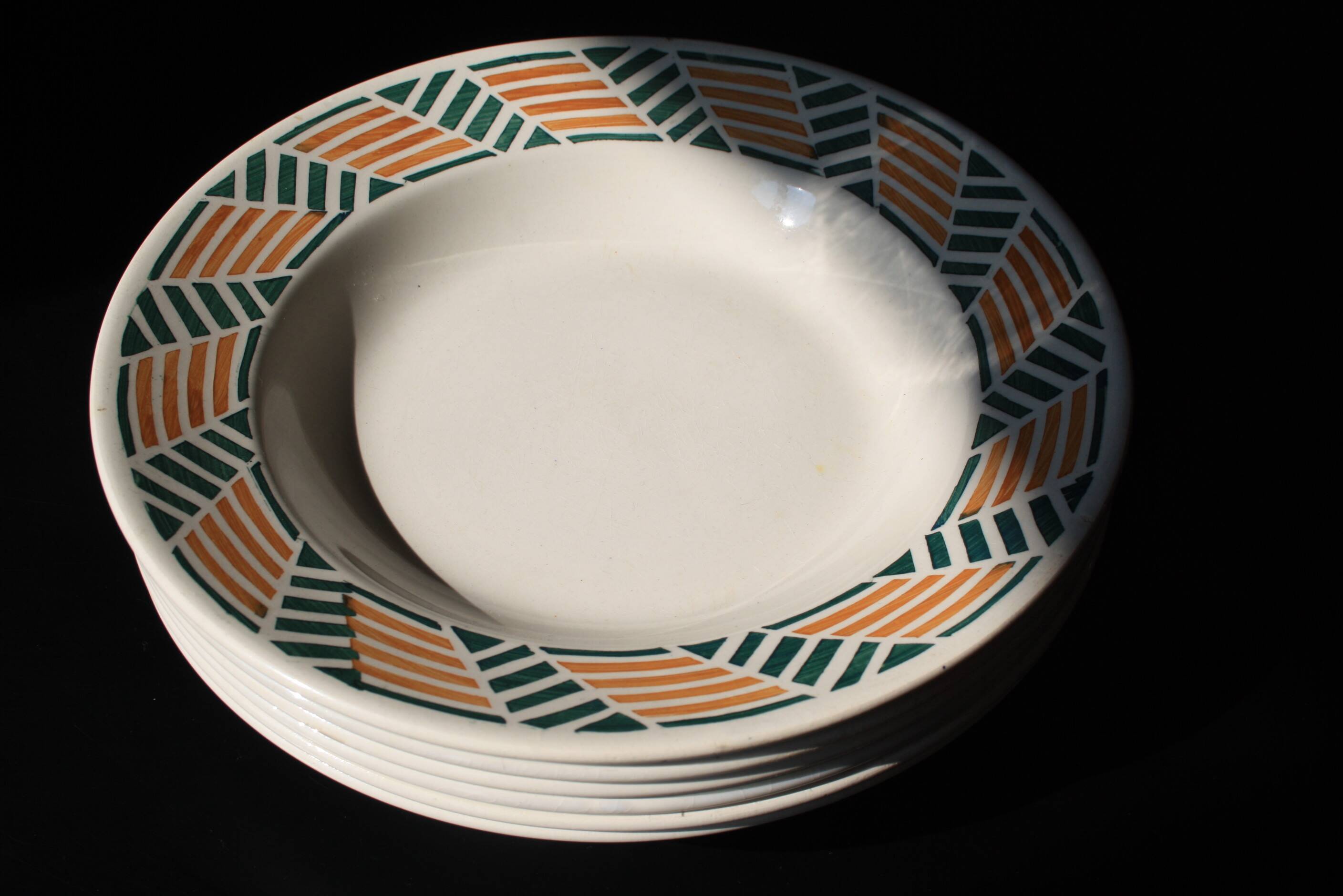 Set of 6 plates from the New Givors Earthenware Factory "Gisèle"