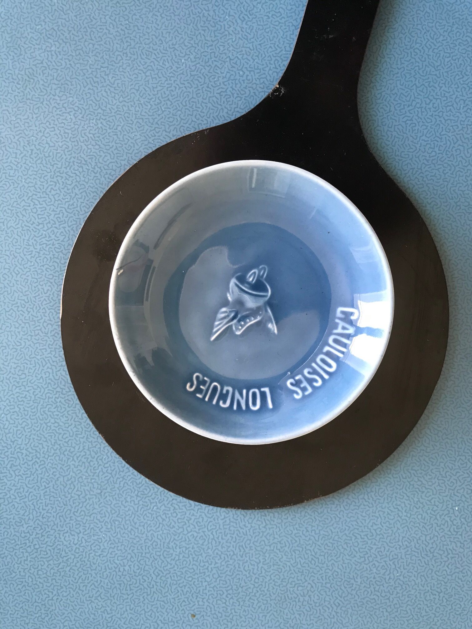 Gauloises empty-pocket ashtray