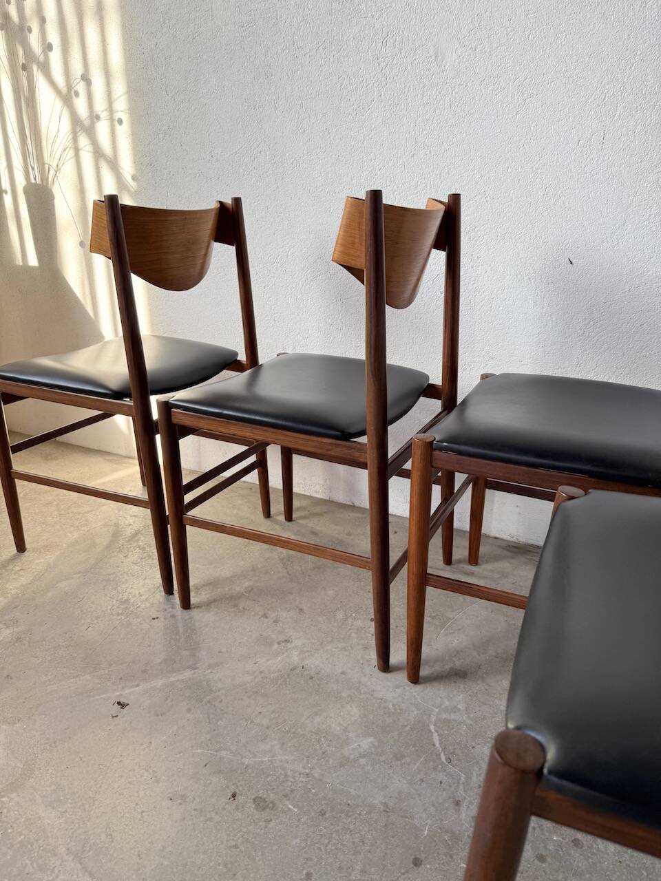 Set 4 chaises italiennes Gianfranco Frattini