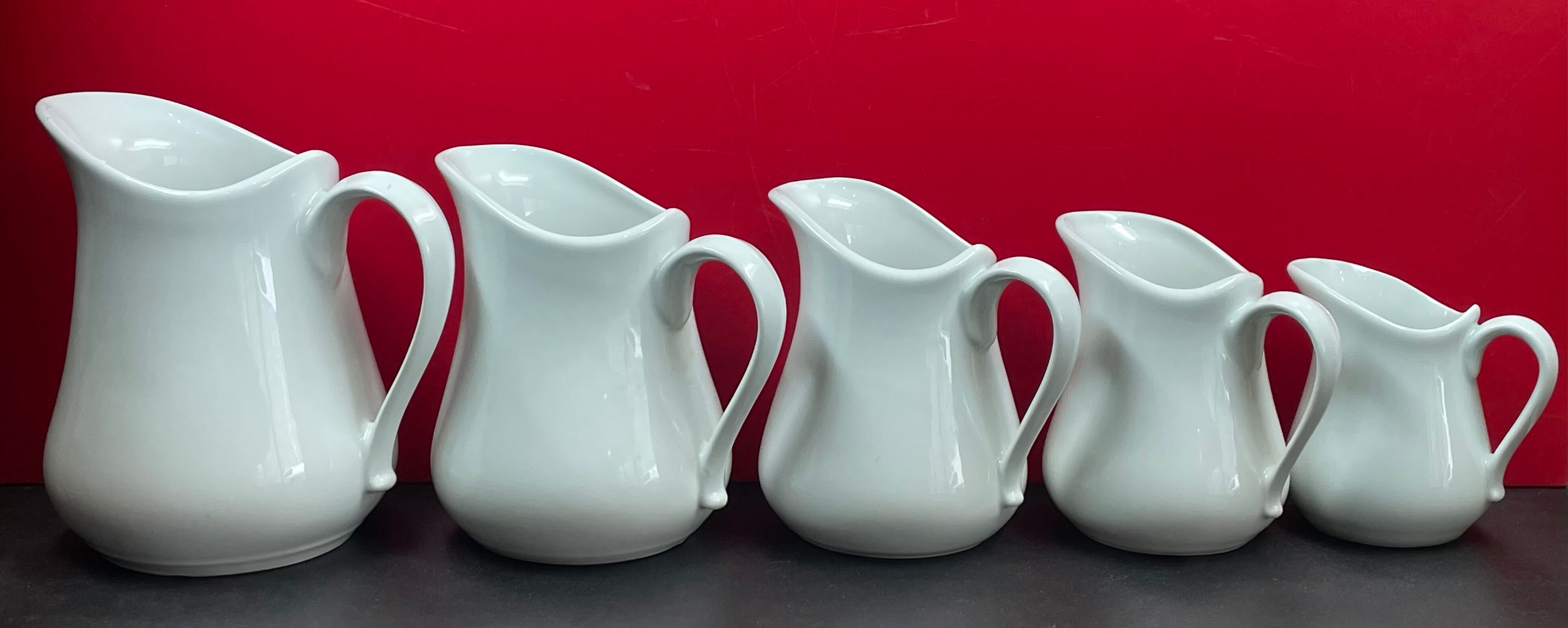 Series of 5 white milk jars cosy & trendy, guest room