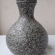 Accolay ceramic vase