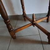 Pedestal coffee table