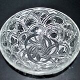 René Lalique art deco bowl with a frieze of birds, Pinsons model, 1933 – crack