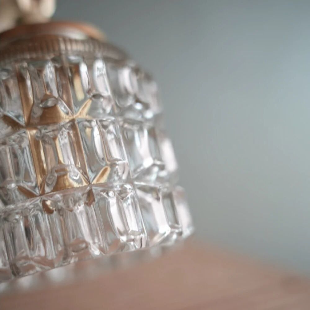 Small chiselled glass wall light