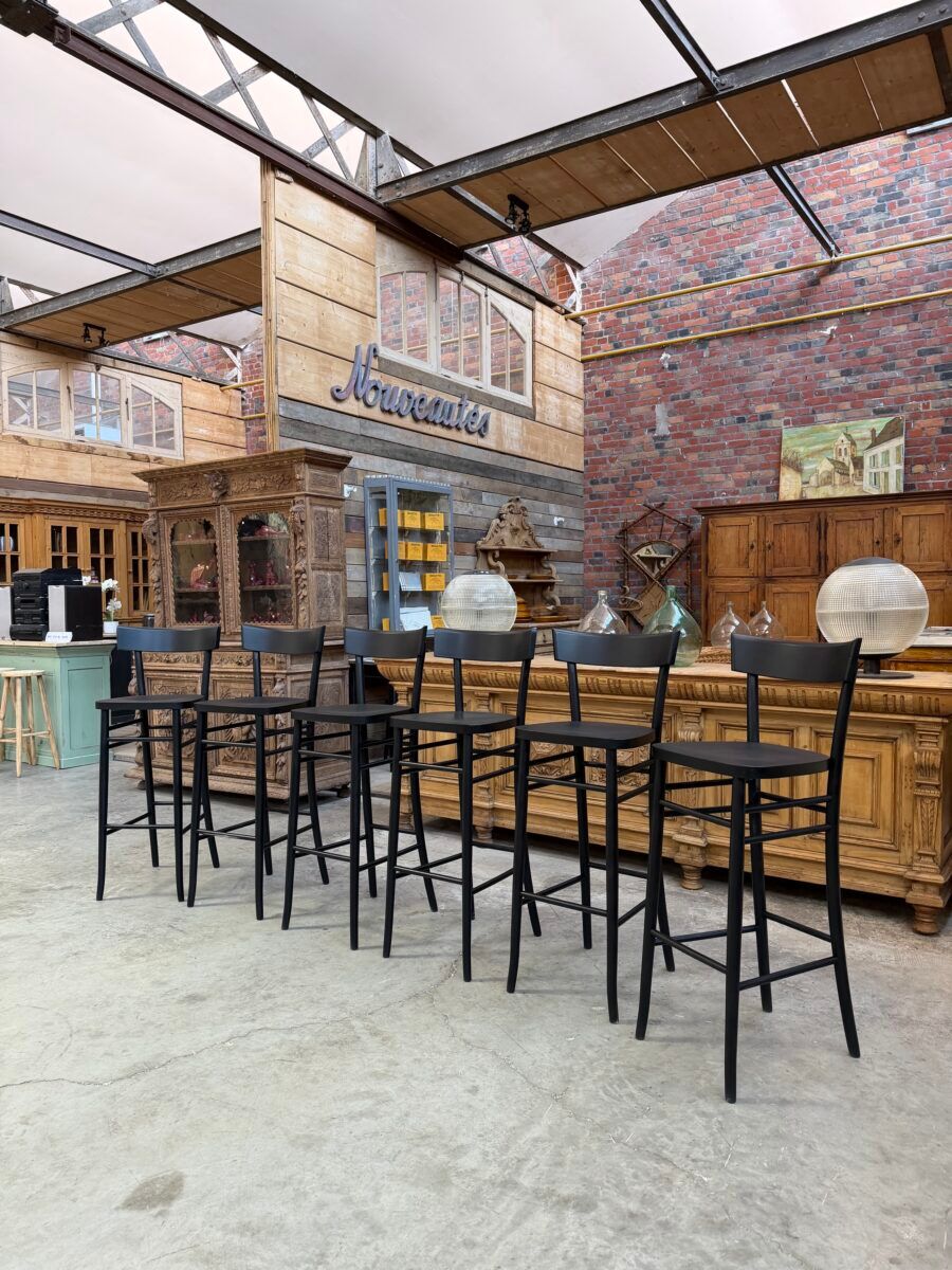 Suite de 6 tabourets de bar